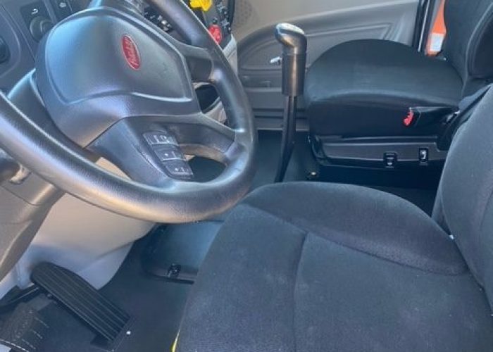 elevated rental trucks