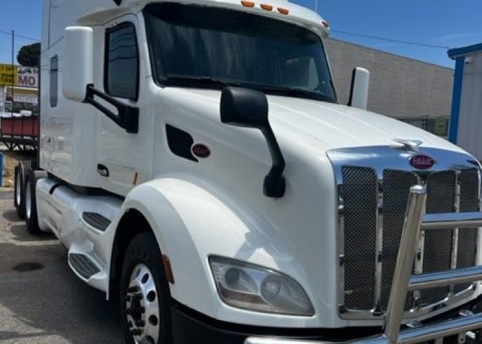 elevated rental trucks