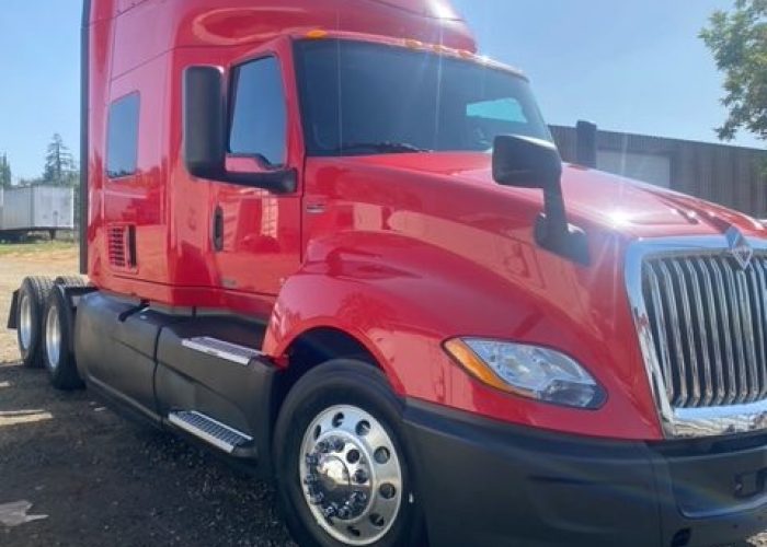 elevated customizable rental trucks