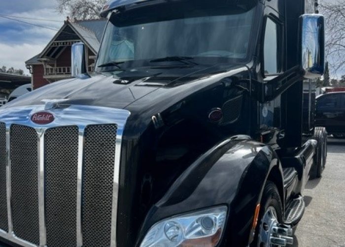 elevated rental trucks